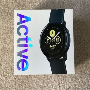 Samsung Active Smartwatch in Black with Yellow Display Accents